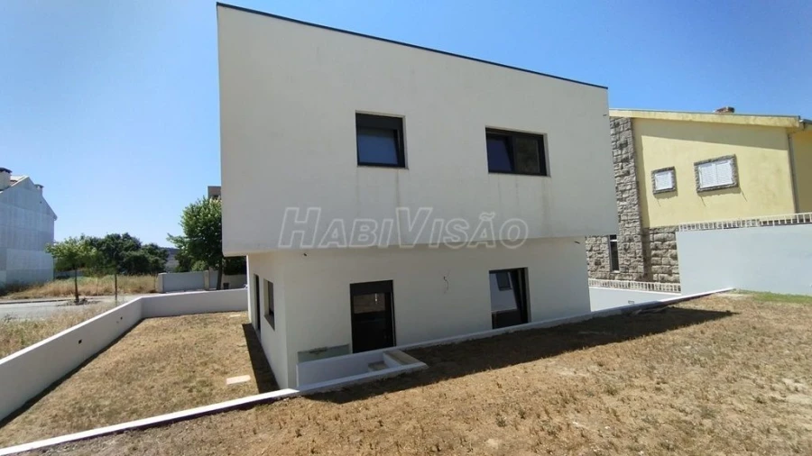 Moradia T3 para Venda em Valongo Foto 4