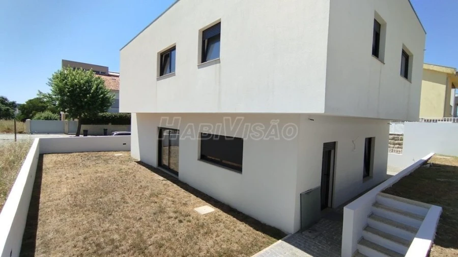 Moradia T3 para Venda em Valongo Foto 6