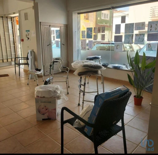 Negócio para Venda em Atouguia da Baleia Foto 3