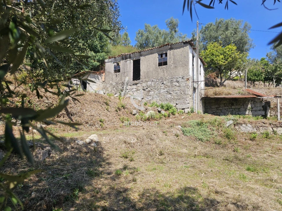 Moradia para Venda em Monte Redondo Foto 24