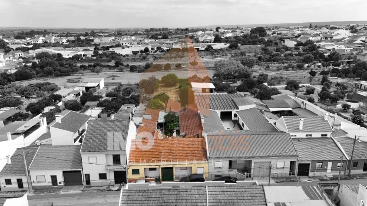 Moradia T3 para Venda em Alpiarça Foto 2