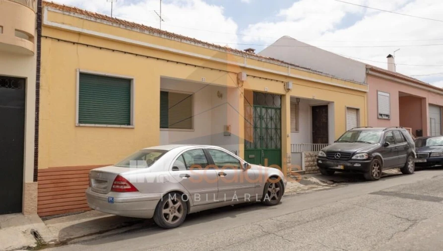 Moradia T3 para Venda em Alpiarça Foto 13