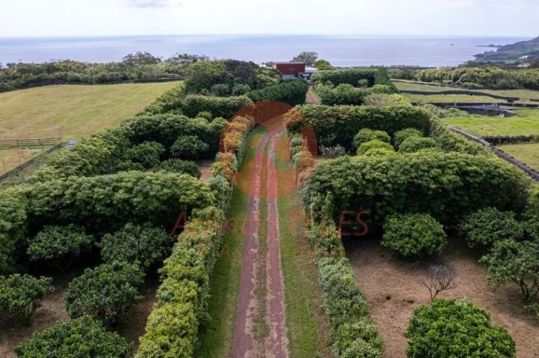 Moradia T5 para Venda em São Sebastião Foto 2