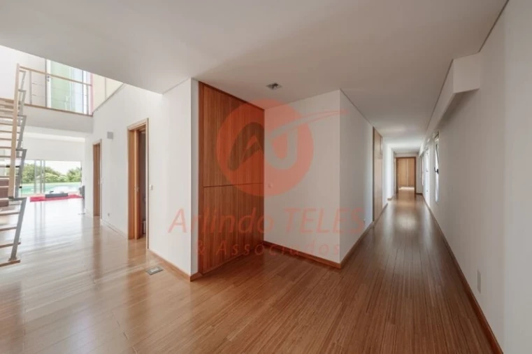 Moradia T5 para Venda em São Sebastião Foto 23