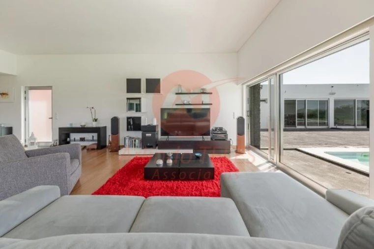 Moradia T5 para Venda em São Sebastião Foto 9