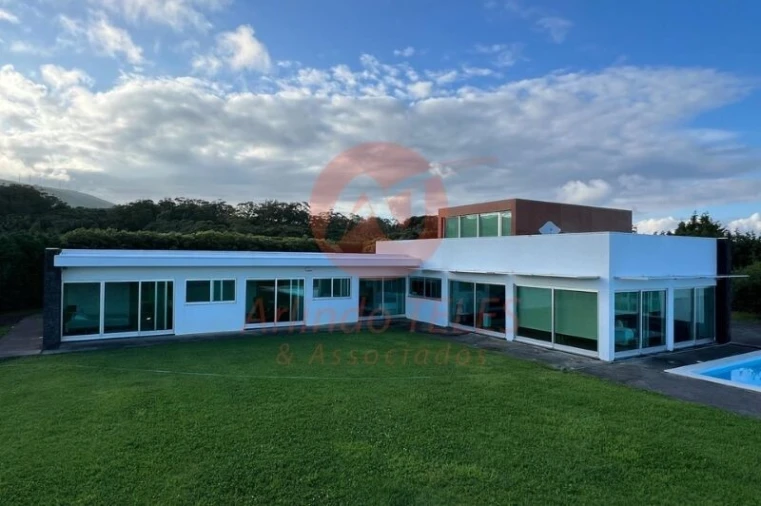 Moradia T5 para Venda em São Sebastião Foto 5