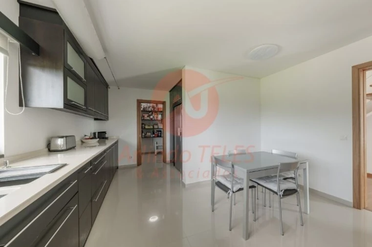 Moradia T5 para Venda em São Sebastião Foto 22