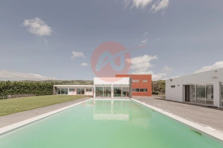 Moradia T5 para Venda em São Sebastião Foto 45