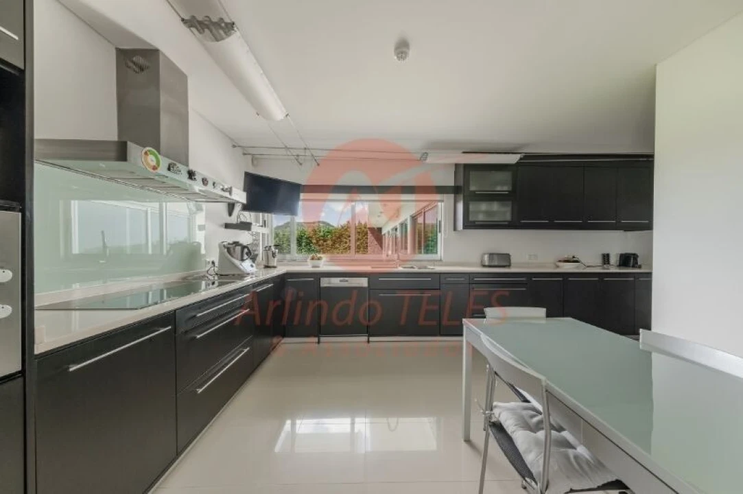 Moradia T5 para Venda em São Sebastião Foto 21