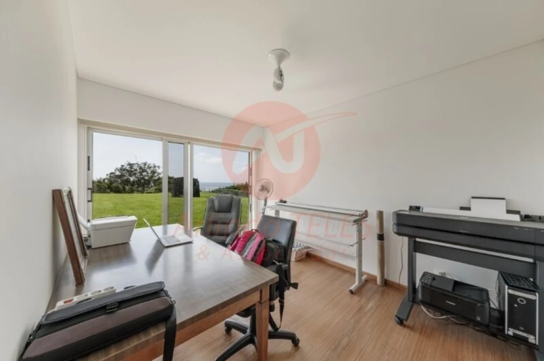 Moradia T5 para Venda em São Sebastião Foto 31