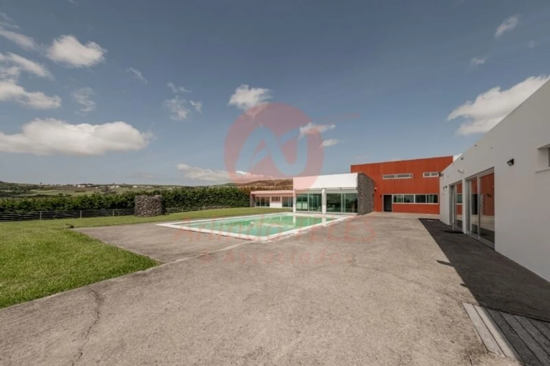 Moradia T5 para Venda em São Sebastião Foto 44