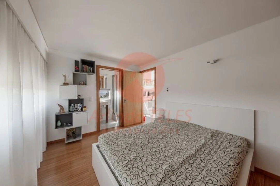 Moradia T5 para Venda em São Sebastião Foto 36