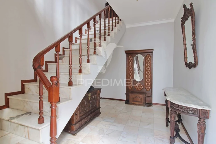 Moradia T4 para Venda em Angra (São Pedro) Foto 6