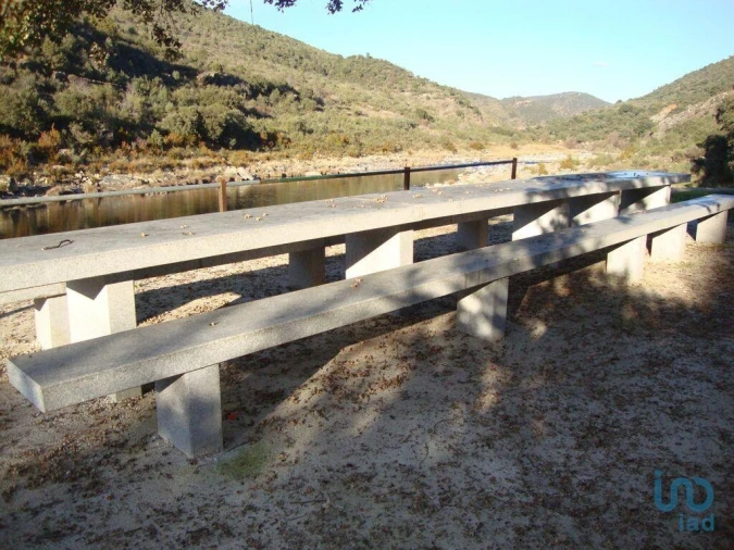 Moradia T2 para Venda em Azinhoso Foto 9