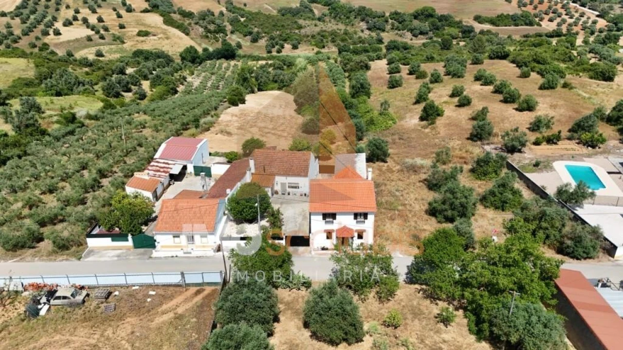 Moradia T5 para Venda em Abitureiras Foto 49