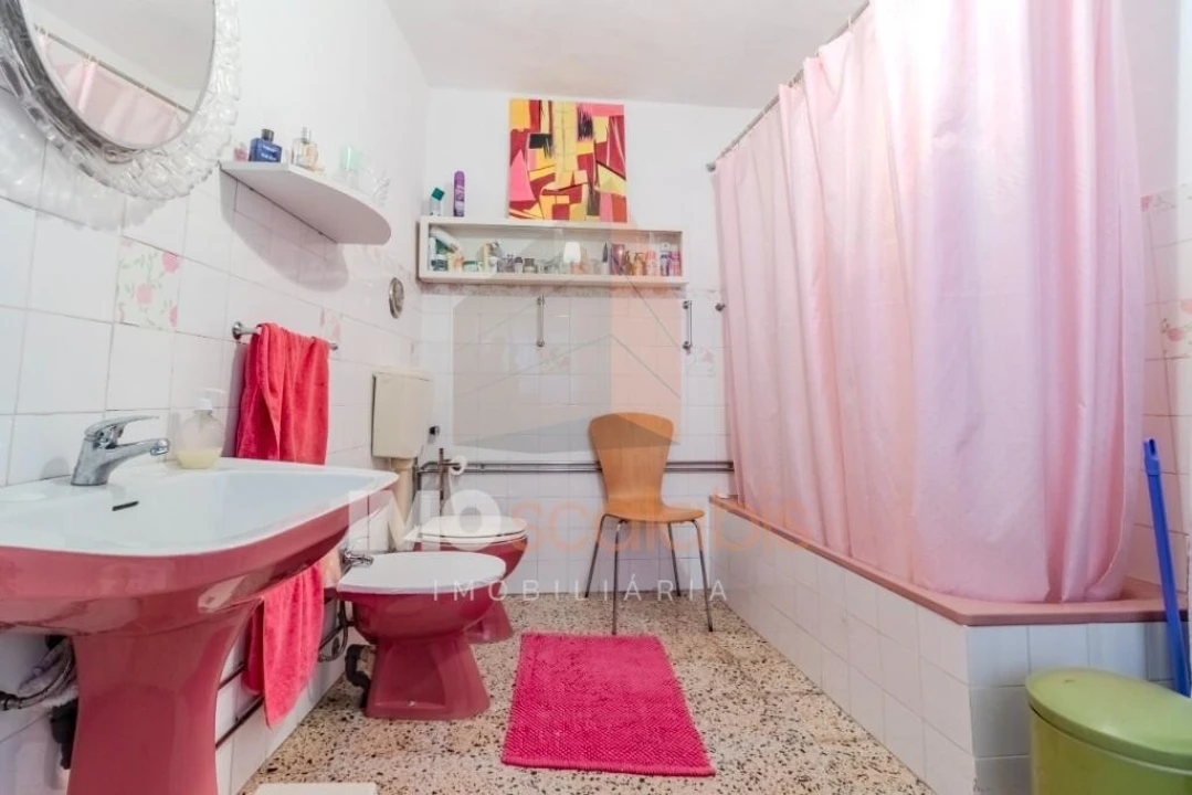 Moradia T5 para Venda em Abitureiras Foto 38