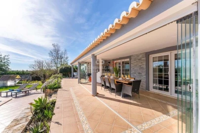 Moradia T6 para Venda em Ferragudo