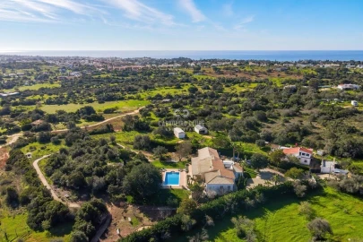 Moradia T6 para Venda em Ferragudo
