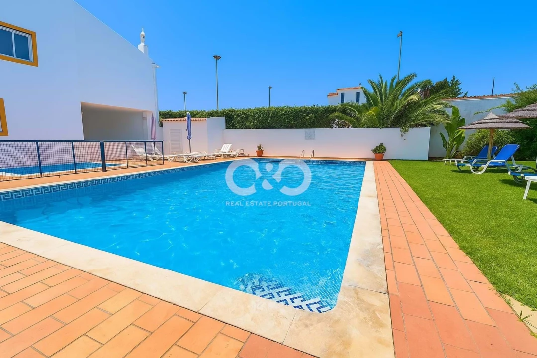 Apartamento T1 para Venda em Luz Foto 4