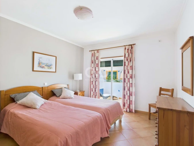 Apartamento T1 para Venda em Luz Foto 3