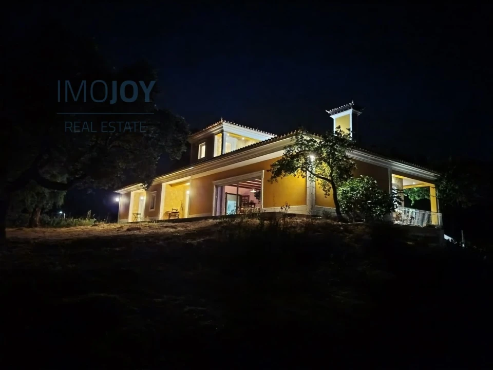 Quinta T3 para Venda em Alcoentre Foto 43