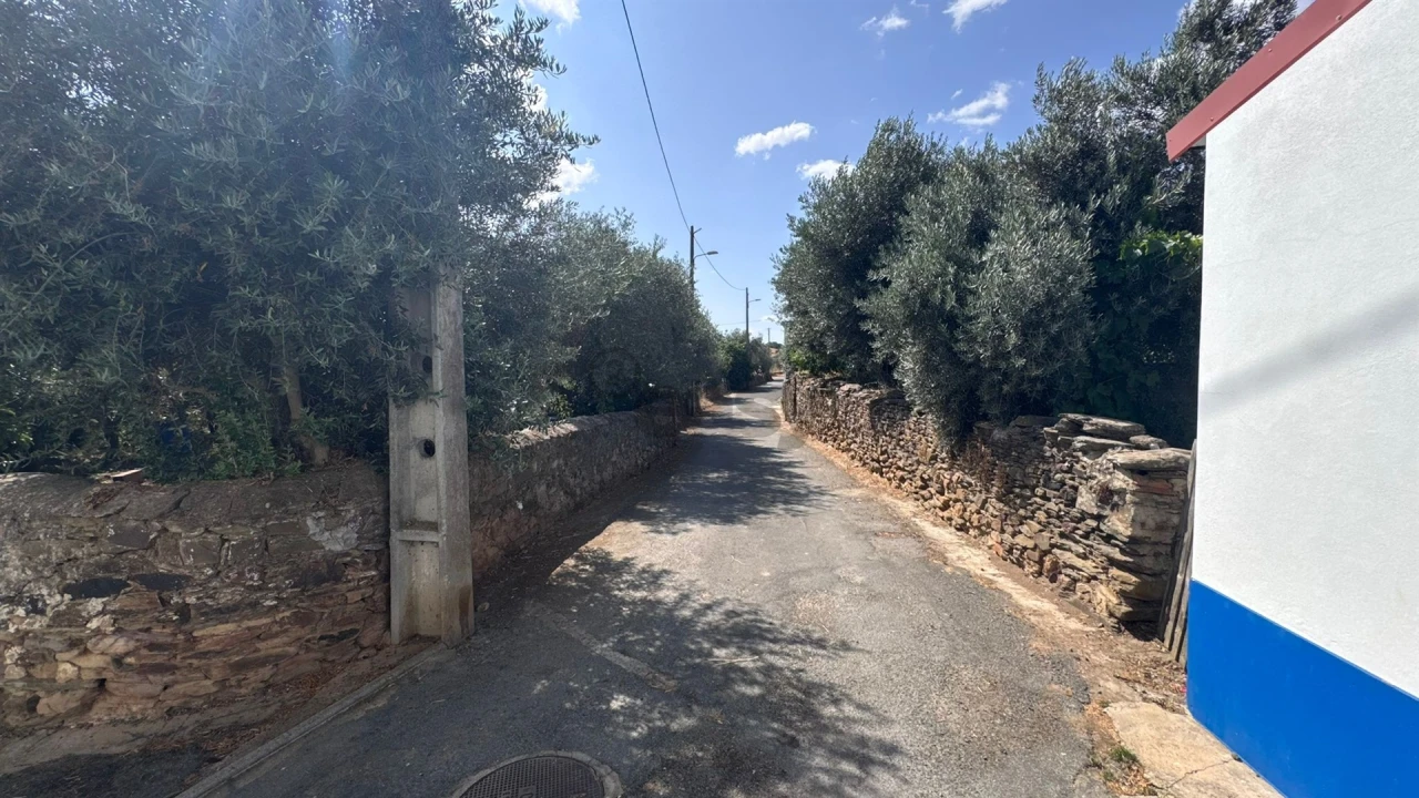 Moradia T2 para Venda em Santa Barbara de Padrões Foto 8