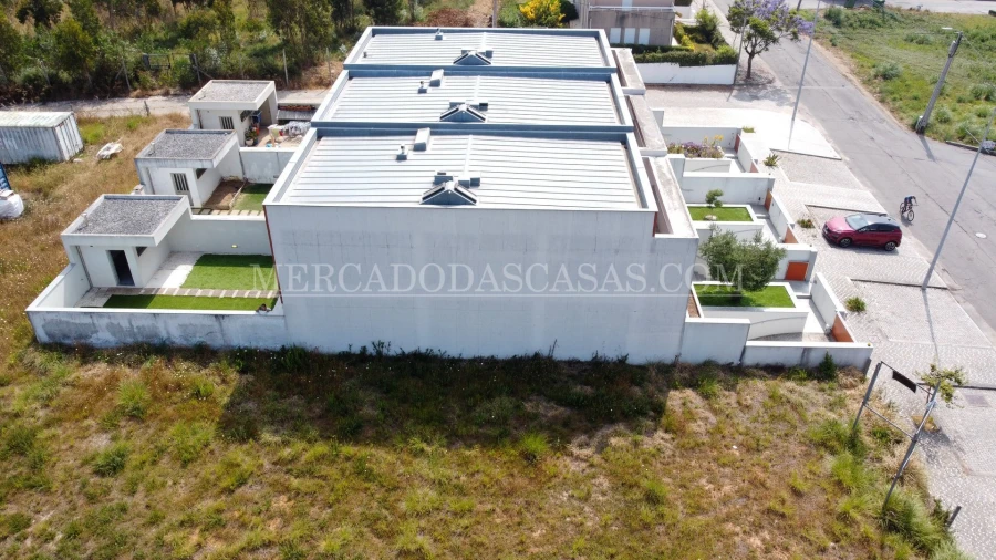 Terreno para Venda em Silvalde Foto 4