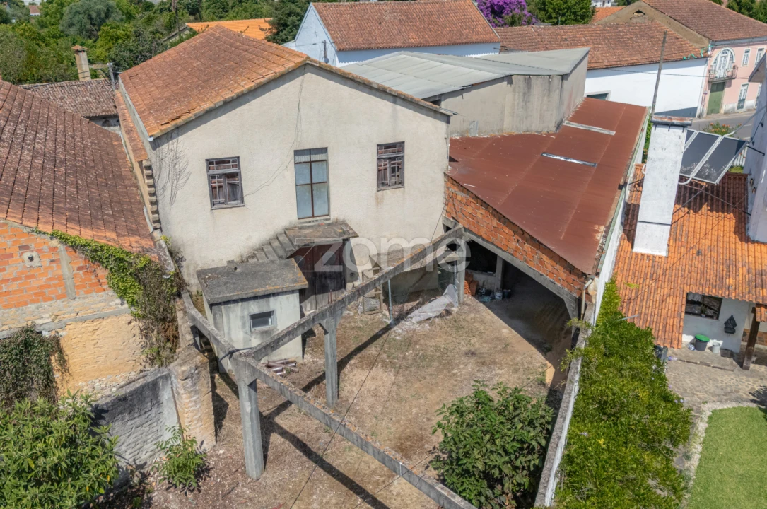 Terreno Comércio / Armazém para Venda em Amoreira da Gândara, Paredes do Bairro e Ancas Foto 13