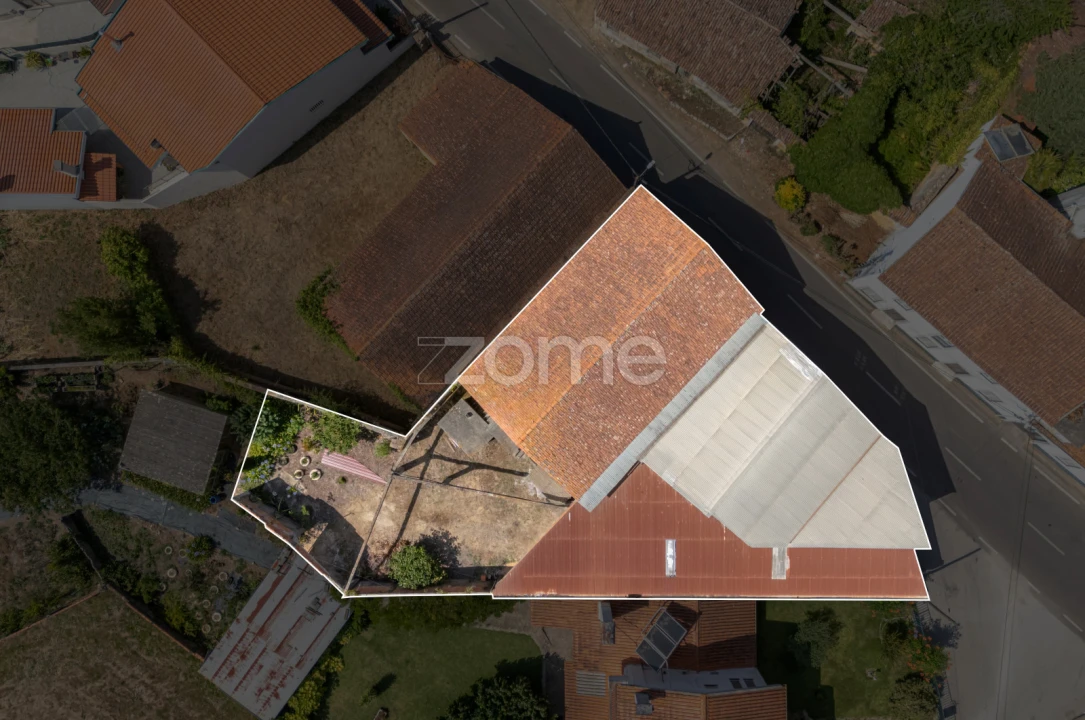 Terreno Comércio / Armazém para Venda em Amoreira da Gândara, Paredes do Bairro e Ancas Foto 5