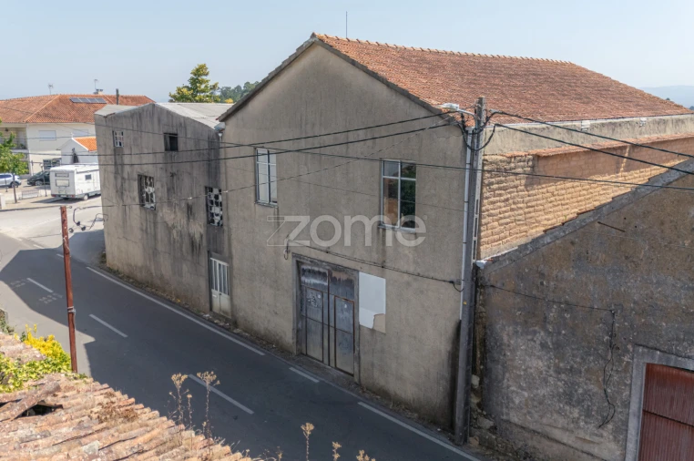 Terreno Comércio / Armazém para Venda em Amoreira da Gândara, Paredes do Bairro e Ancas