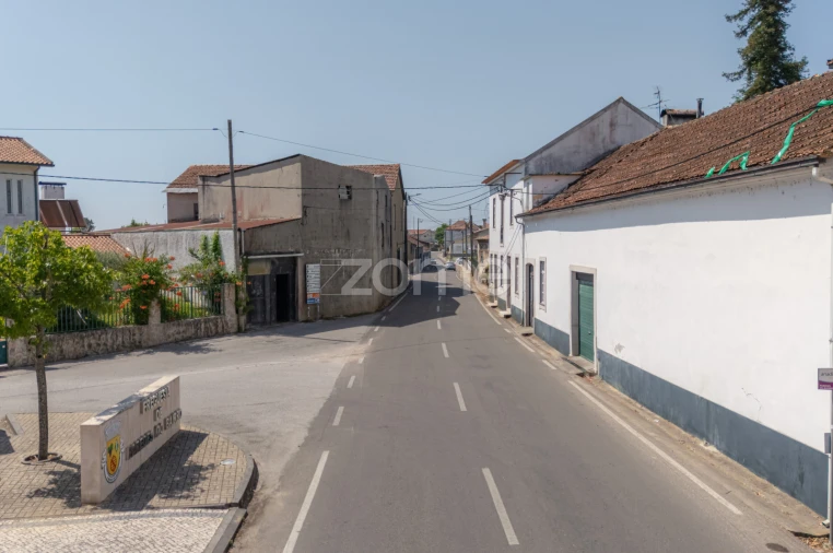 Terreno Comércio / Armazém para Venda em Amoreira da Gândara, Paredes do Bairro e Ancas Foto 4