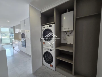 Apartamento T4 para Venda em Funchal (Se)