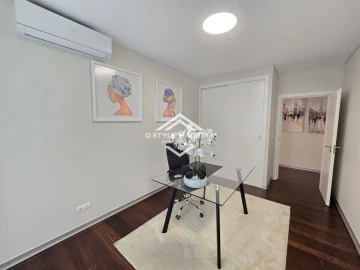 Apartamento T4 para Venda em Funchal (Se)