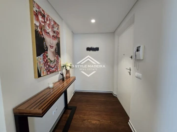 Apartamento T4 para Venda em Funchal (Se)