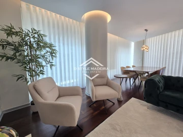 Apartamento T4 para Venda em Funchal (Se)