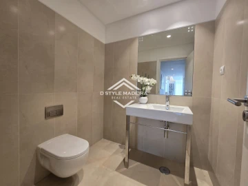 Apartamento T4 para Venda em Funchal (Se)