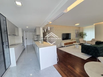 Apartamento T4 para Venda em Funchal (Se)