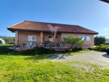 Moradia T3 para Venda em Azeitão (São Lourenço e São Simão)