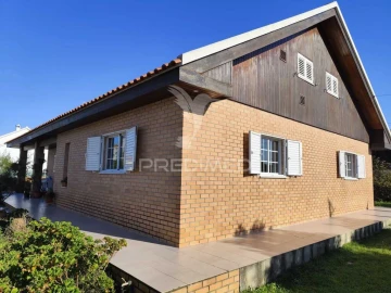 Moradia T3 para Venda em Azeitão (São Lourenço e São Simão)