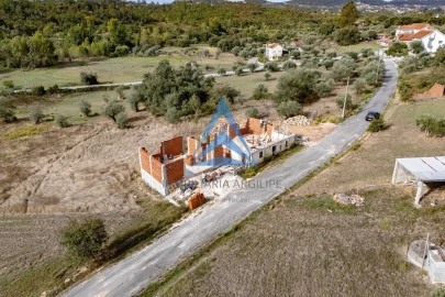 Moradia T3 para Venda em Vila Cã