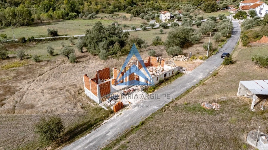 Moradia T3 para Venda em Vila Cã