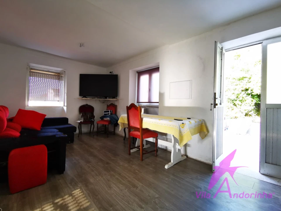 Moradia T1 para Venda em Vila Franca Foto 4