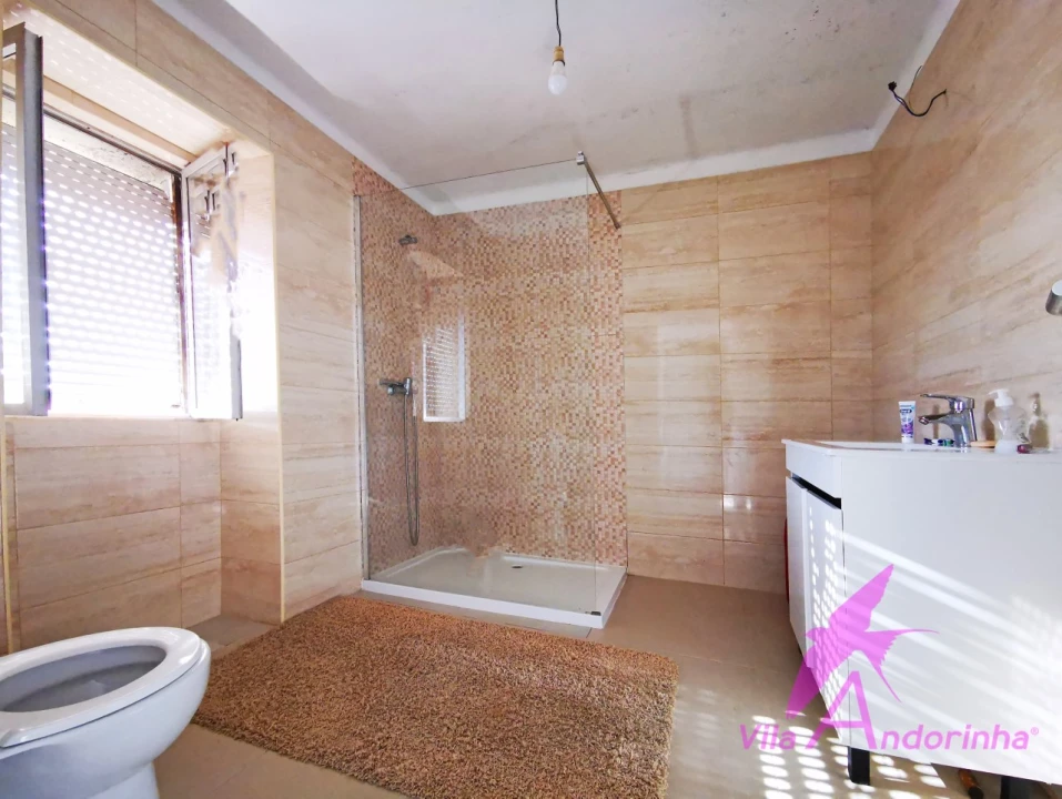 Moradia T1 para Venda em Vila Franca Foto 5