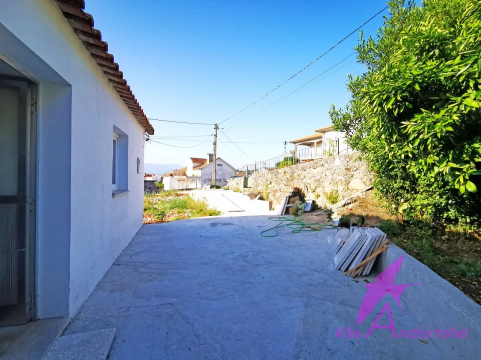 Moradia T1 para Venda em Vila Franca Foto 18