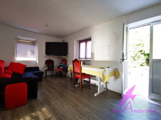 Moradia T1 para Venda em Vila Franca Foto 4