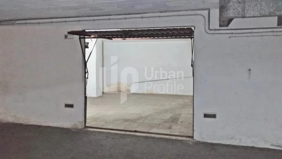 Garagem para Venda em Carcavelos e Parede