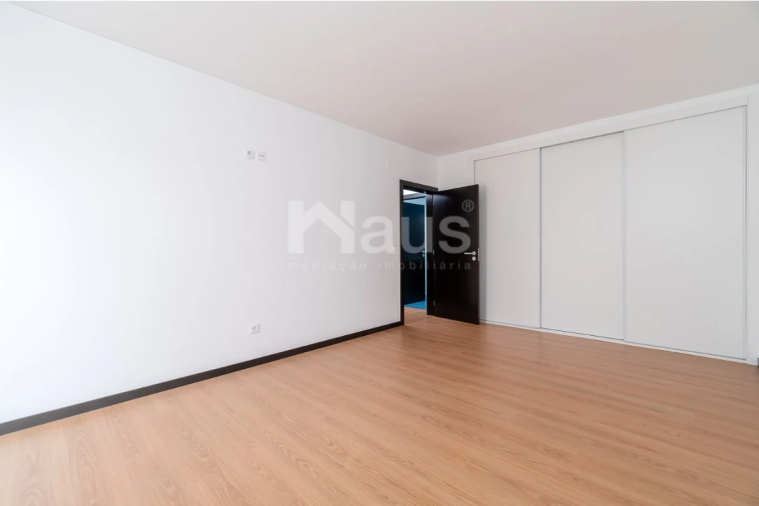 Moradia T3 para Venda em Atalaia e Alto Estanqueiro-Jardia Foto 15