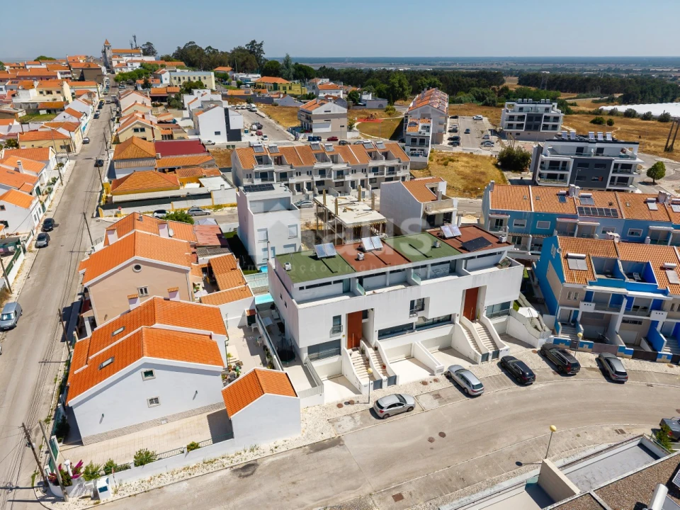 Moradia T3 para Venda em Atalaia e Alto Estanqueiro-Jardia Foto 31