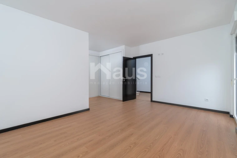 Moradia T3 para Venda em Atalaia e Alto Estanqueiro-Jardia Foto 11