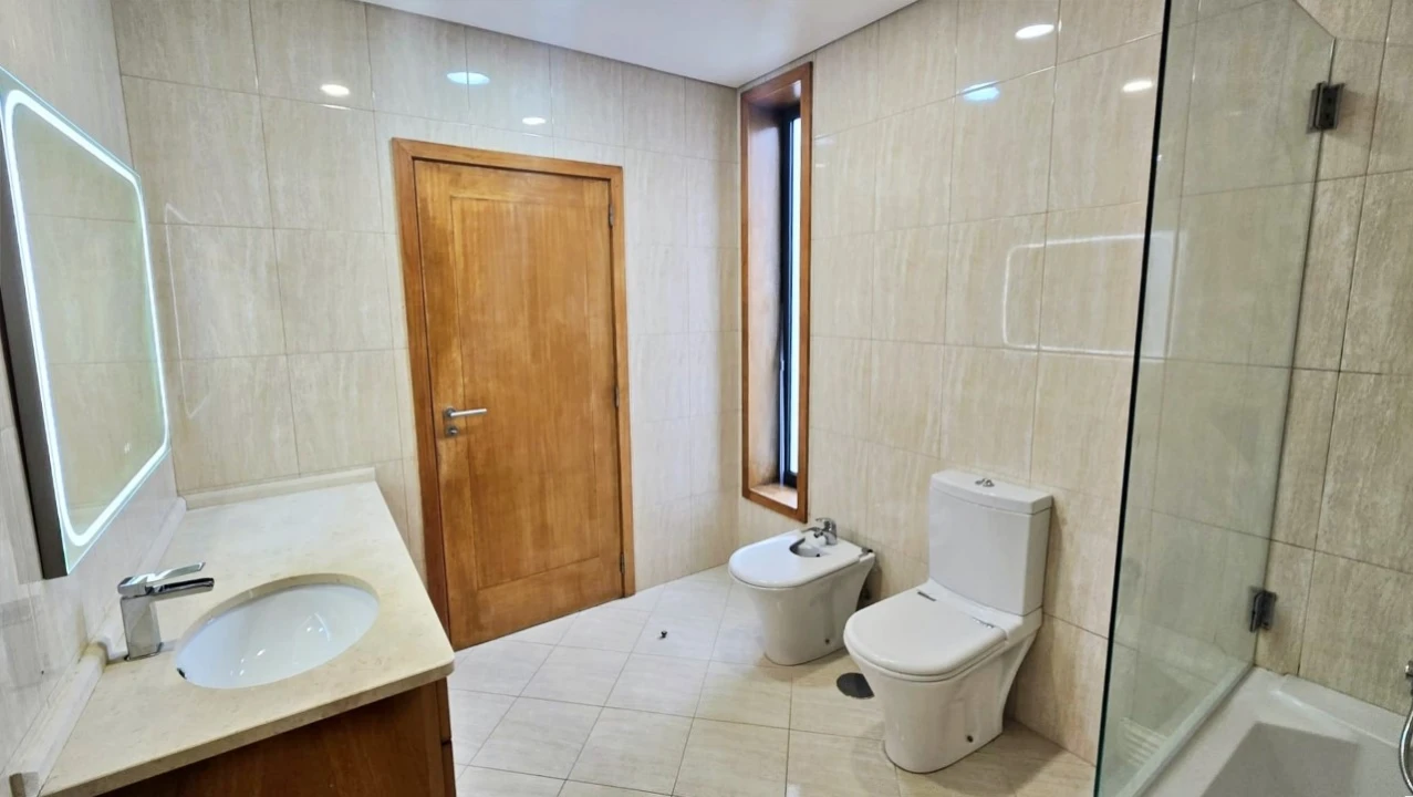 Moradia T4 para Venda em Santa Marta de Portuzelo Foto 20